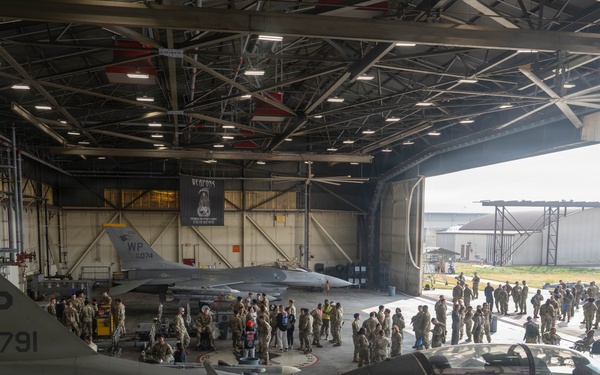 35th Fighter Generation Squadron competes in weapons load competition