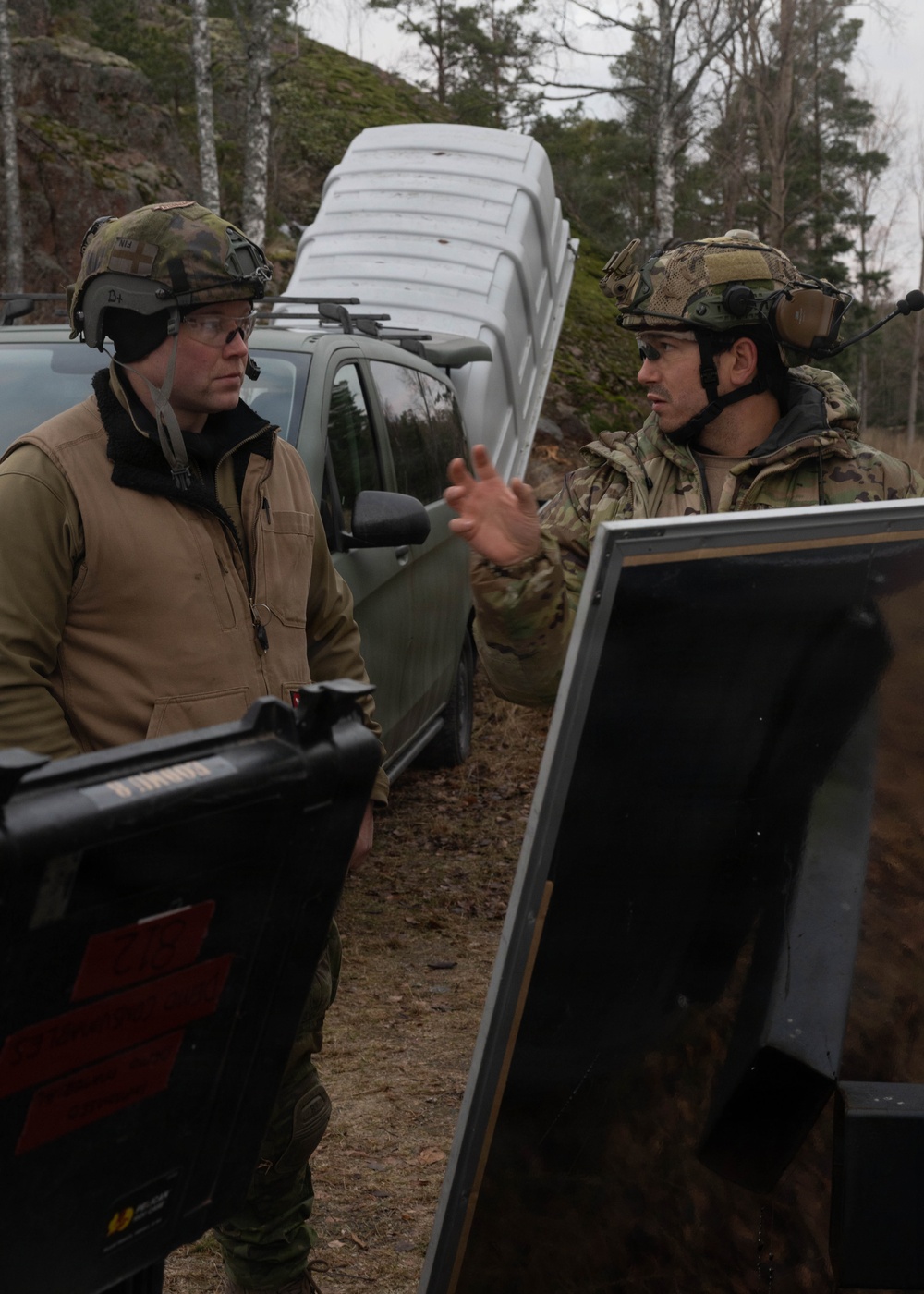 FREEZING WINDS 25 – EODMU8 LIVE DEMO