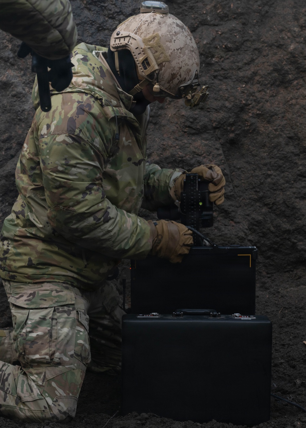 FREEZING WINDS 25 – EODMU8 LIVE DEMO