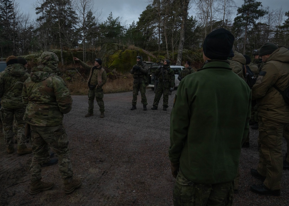 FREEZING WINDS 25 – EODMU8 LIVE DEMO