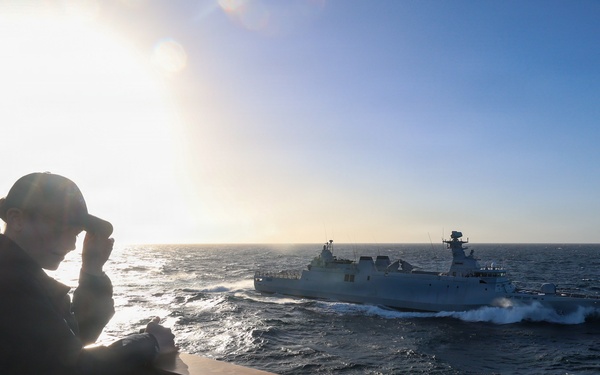 USS Paul Ignatius (DDG 117) Conducts a Passing Exercise