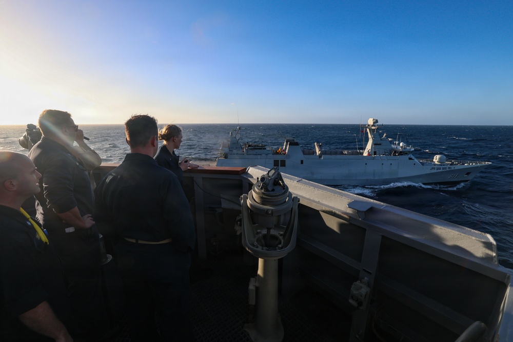 USS Paul Ignatius (DDG 117) Conducts a Passing Exercise