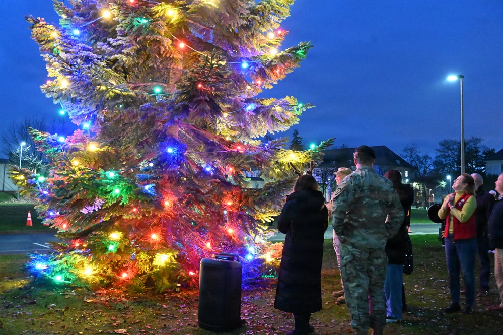 USAG Stuttgart hosts annual Christmas tree lighting