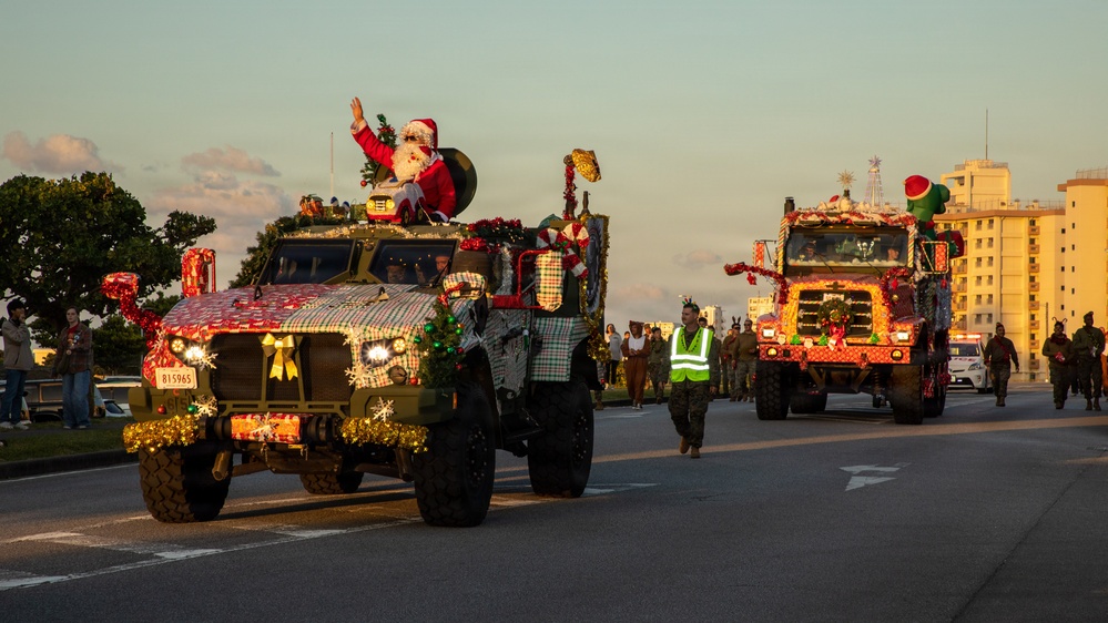 Camp Kinser Hosts Tree Lighting Ceremony
