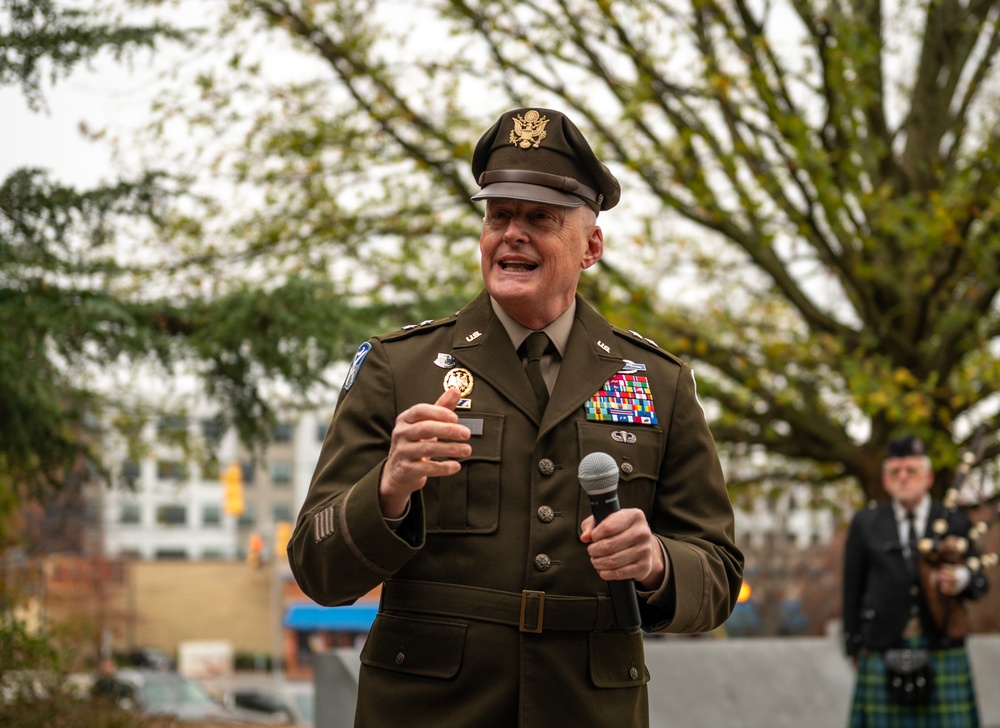 South Carolina National Guard participates in wreath laying ceremony in honor of fallen service members