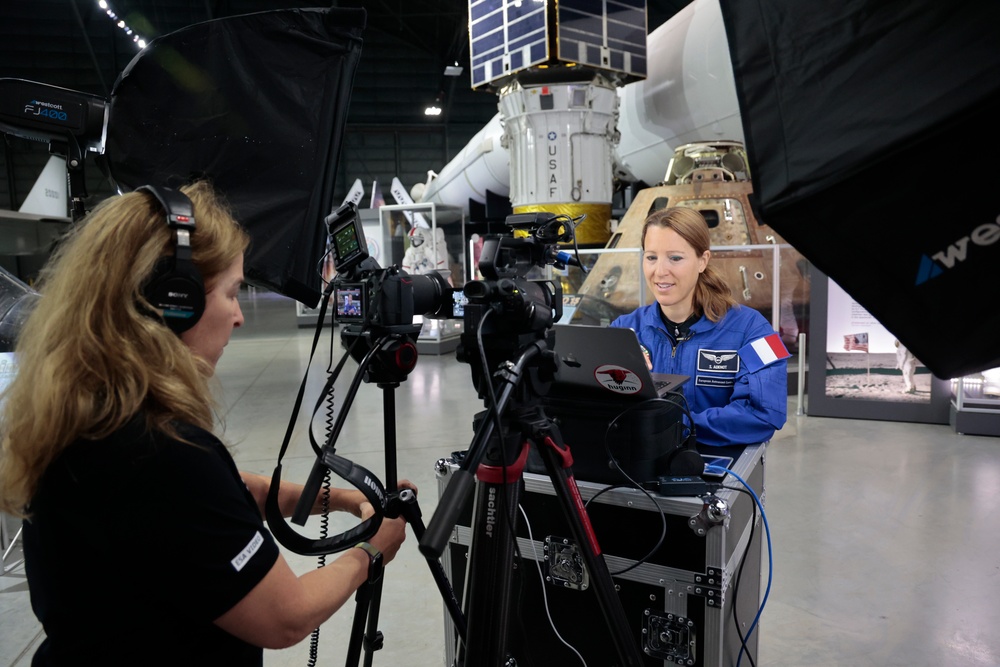 Astronaut visits National Museum USAF