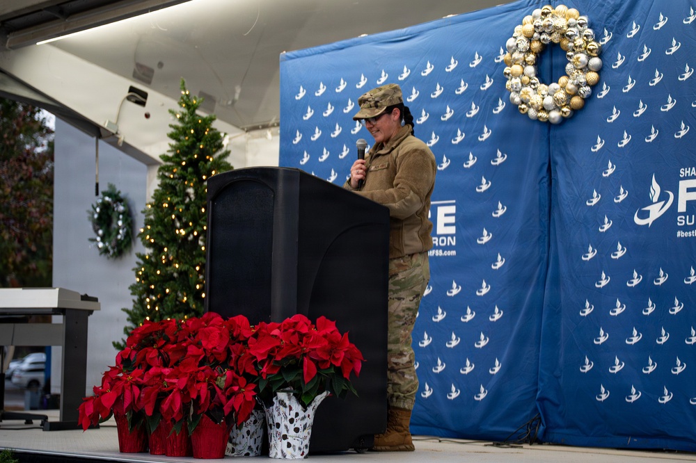 'Tis The Season: 20th FW hosts tree lighting ceremony