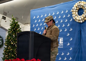 'Tis The Season: 20th FW hosts tree lighting ceremony