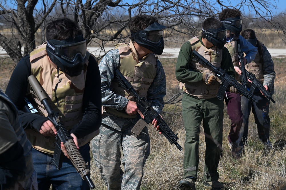 San Angelo Central High School AFJROTC visits Goodfellow