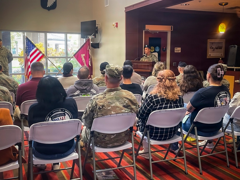 Fort Campbell SRU Conducts Change of Command