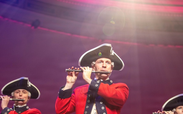 Fife and Drum in American Holiday Festival 2025