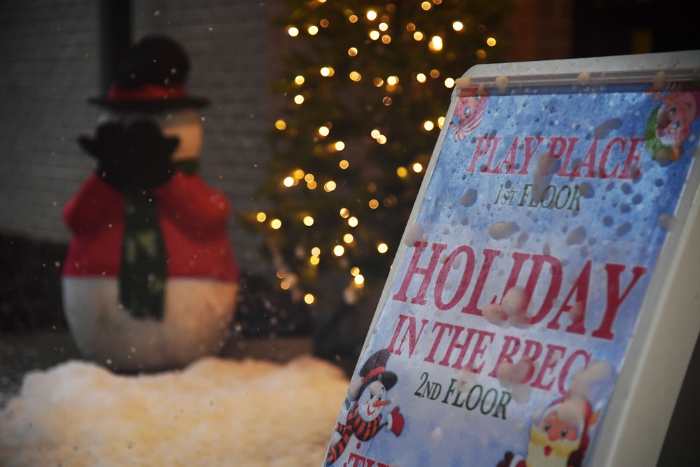 Military families receive holiday joy