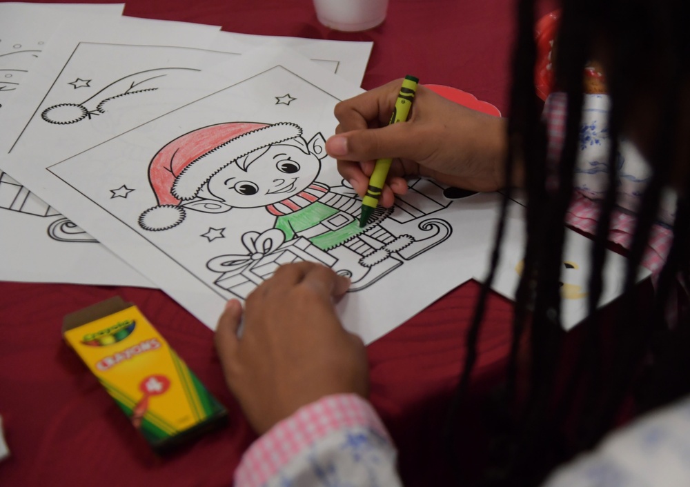 Military families receive holiday joy