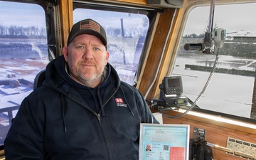 District employee charts final course toward master boat pilot license