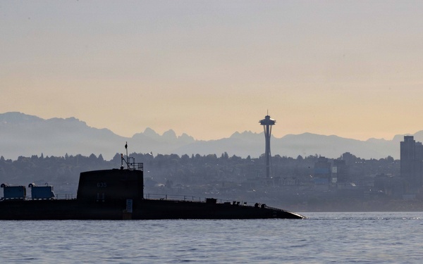 The former USS Sam Rayburn (SSBN 635), now MTS Rayburn, departs Seattle for the final time.