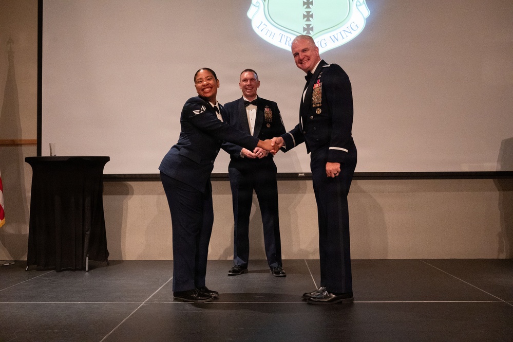 A Night to Remember: Goodfellow Hosts Annual Air Force Ball