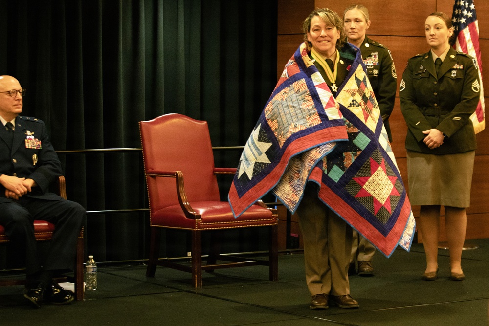 AKNG command senior enlisted leader Small hands reigns to Phlegar, celebrates retirement