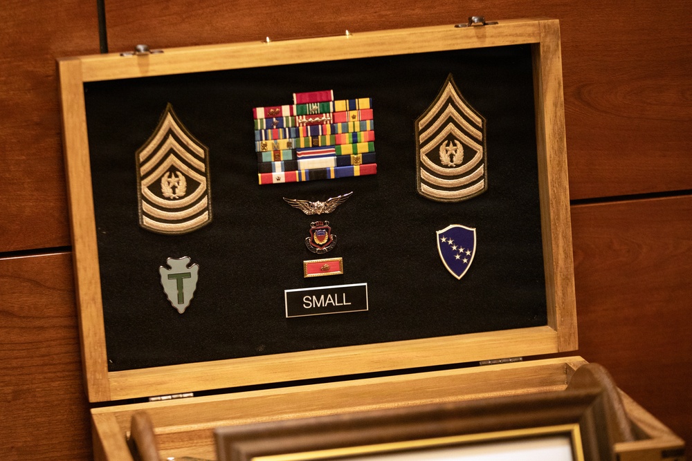 AKNG command senior enlisted leader Small hands reigns to Phlegar, celebrates retirement