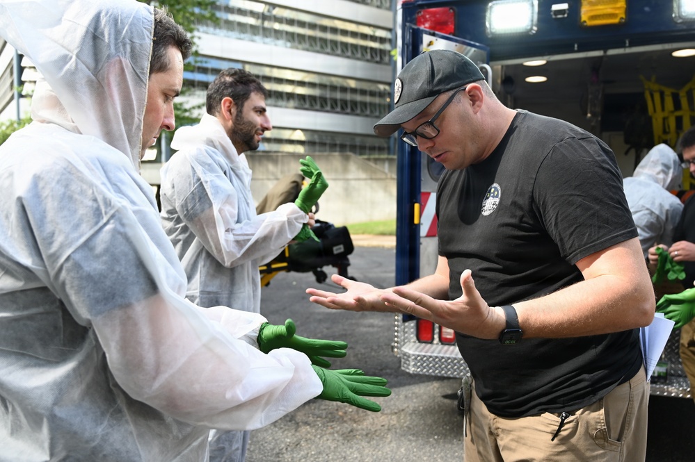 33rd WMD-CST Joins MedStar Health SiTEL for Emergency Medical Training