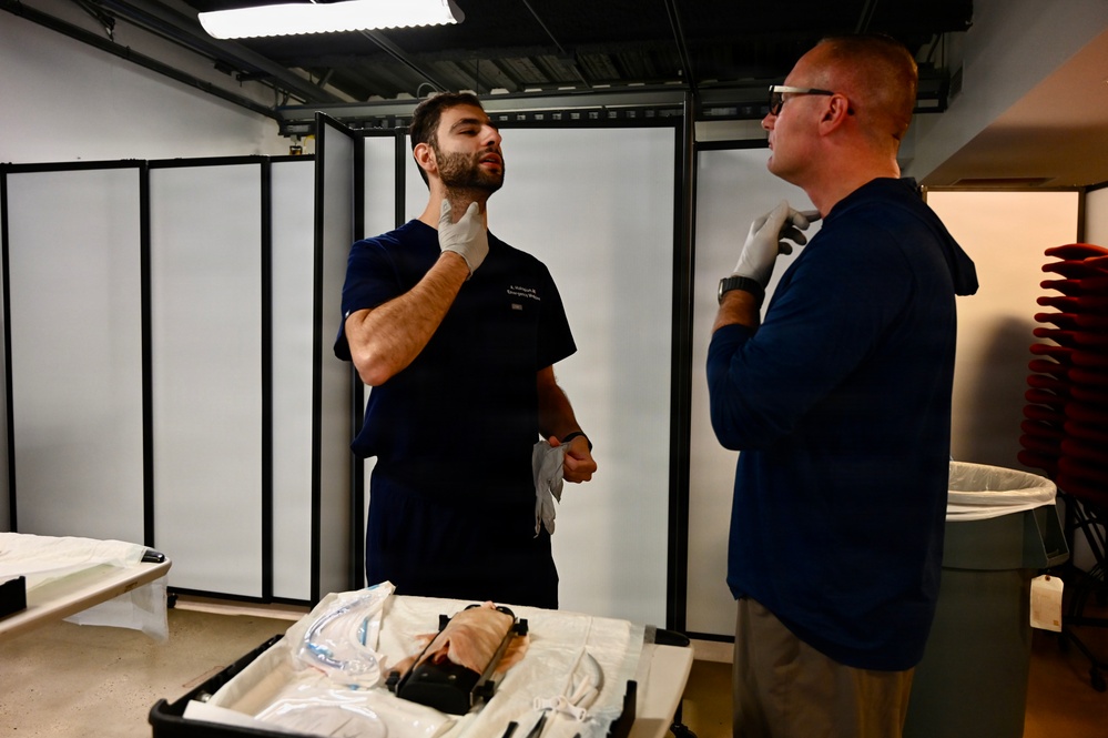 33rd WMD-CST Joins MedStar Health SiTEL for Emergency Medical Training