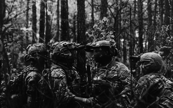 Special Operations Forces Train With Conventional Units During Validation Exercise