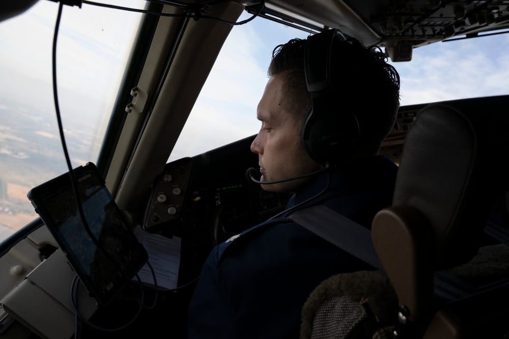 89th Airlift Wing conducts Ravens game flyover