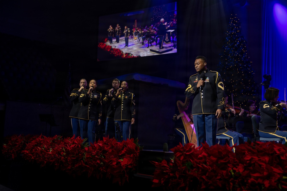 US Army Band performs American Holiday Festival