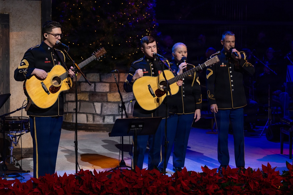 US Army Band performs American Holiday Festival