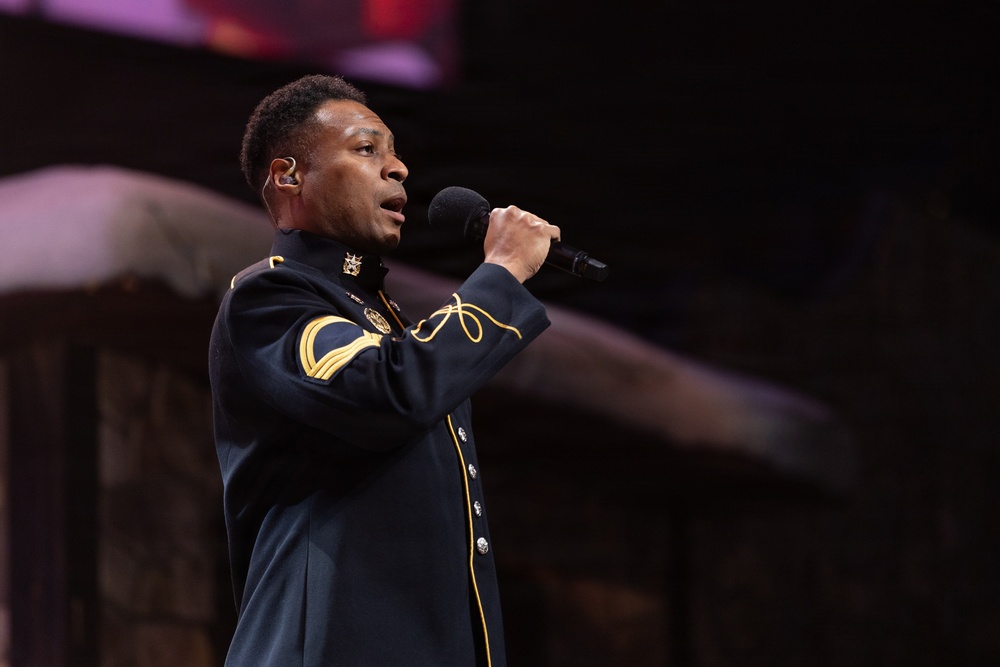 US Army Band performs American Holiday Festival