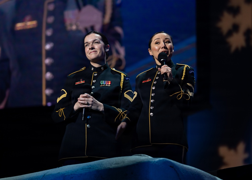 US Army Band performs American Holiday Festival