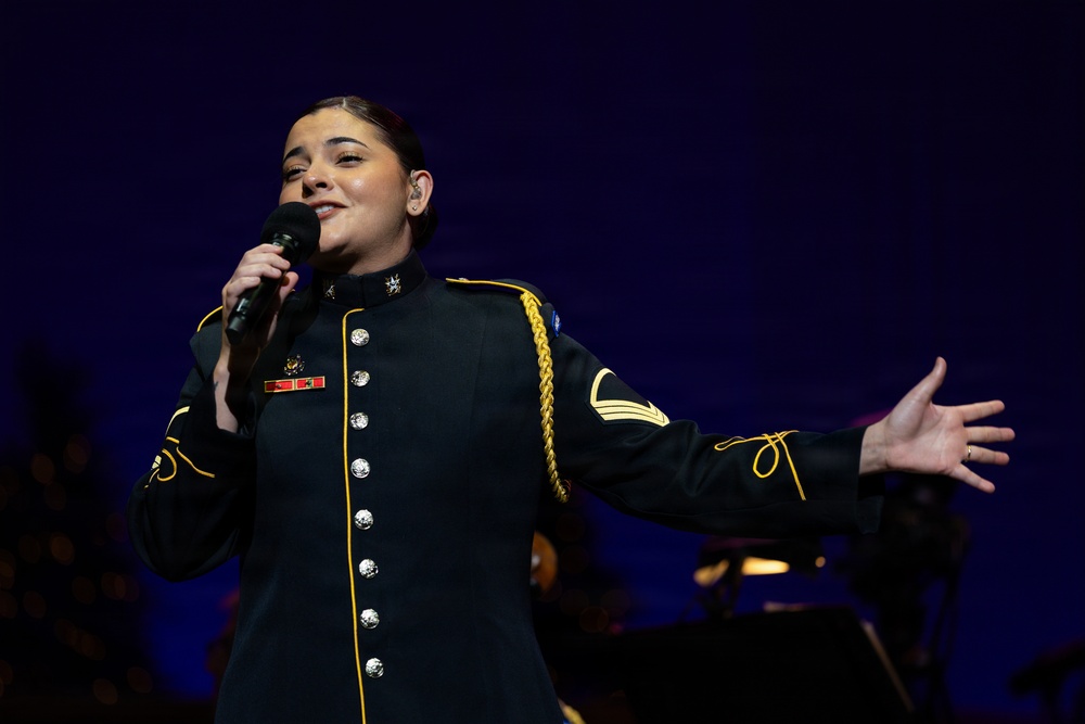 US Army Band performs American Holiday Festival