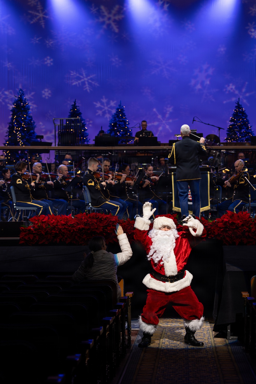 US Army Band performs American Holiday Festival