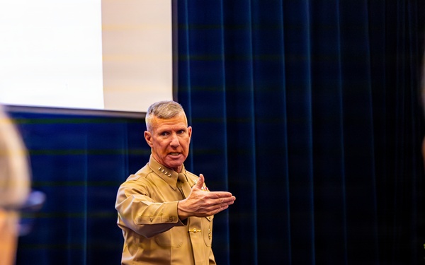 The Commandant, Gen. Eric M. Smith speaks with the U.S. Marine Corps Department of Aviation Graybeards
