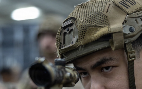 22nd MEU(SOC) | LAR Marines Conduct Dry Fire Training