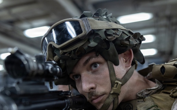 22nd MEU(SOC) | LAR Marines Conduct Dry Fire Training