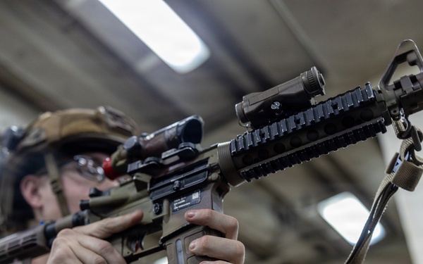 22nd MEU(SOC) | LAR Marines Conduct Dry Fire Training