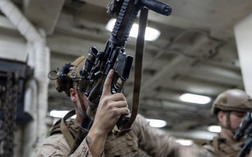 22nd MEU(SOC) | LAR Marines Conduct Dry Fire Training