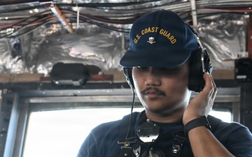 USCGC Polar Star conducts toxic gas drill, moors at Pearl Harbor, Hawaii
