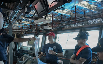 USCGC Polar Star conducts toxic gas drill, moors at Pearl Harbor, Hawaii