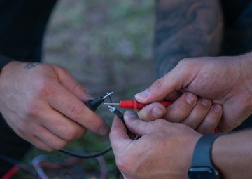U.S. Coast Guard Aids to Navigation Team Honolulu conducts maintenance on Big Island