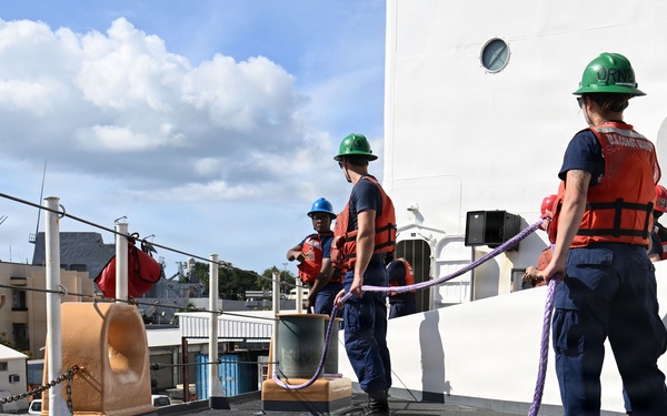 USCGC Polar Star conducts toxic gas drill, moors at Pearl Harbor, Hawaii