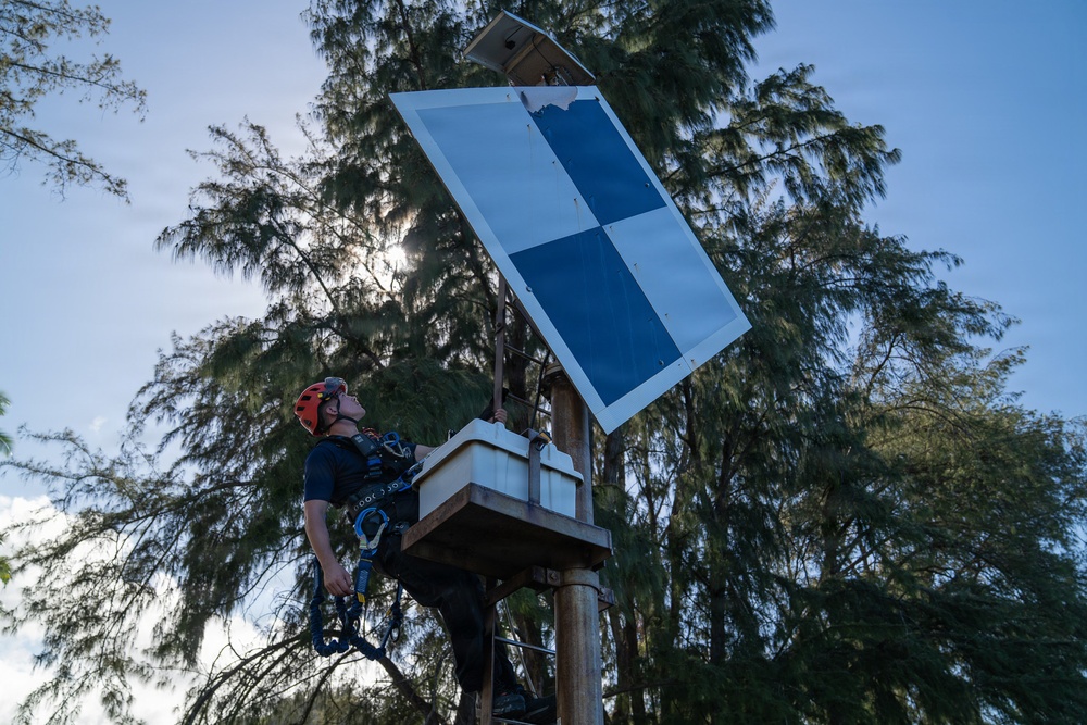 Aids to Navigation Team Honolulu conducts maintenance on Big Island