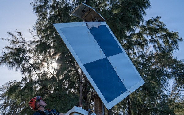 Aids to Navigation Team Honolulu conducts maintenance on Big Island