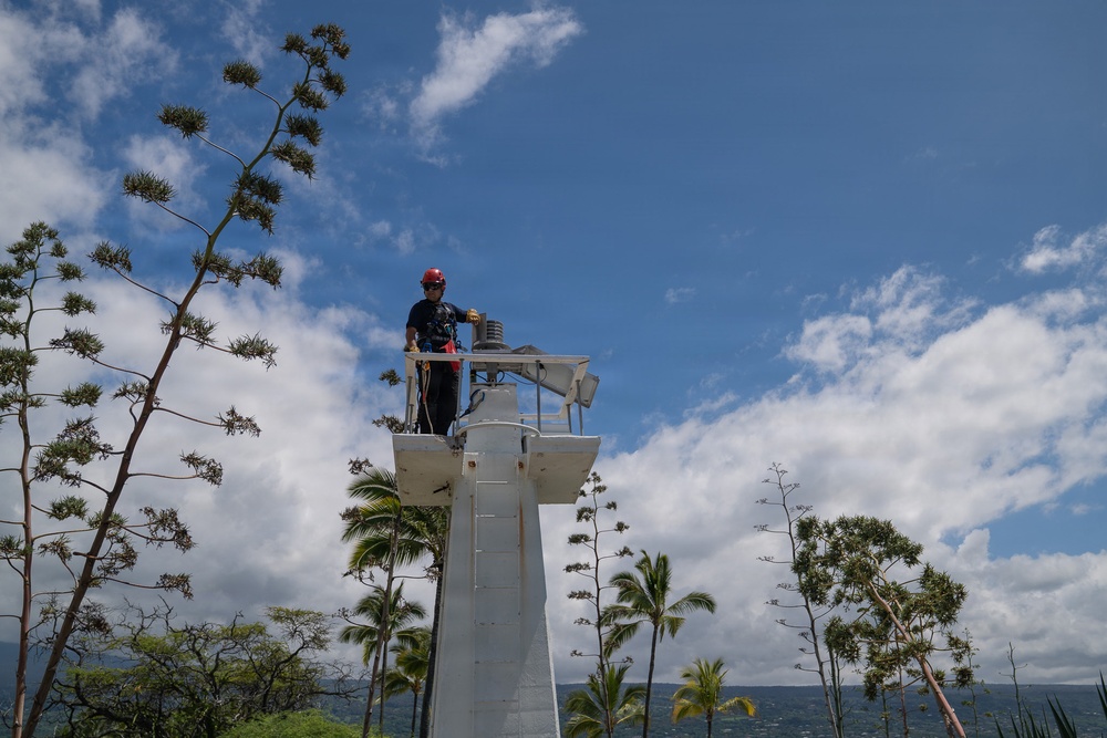 U.S. Coast Guard Aids to Navigation Team Honolulu conducts maintenance on Big Island