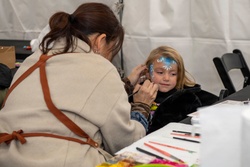 CFAY MWR Tree Lighting Ceremony on Main Base [Image 2 of 15]