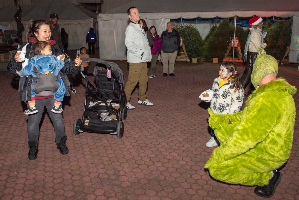 CFAY MWR Tree Lighting Ceremony on Main Base
