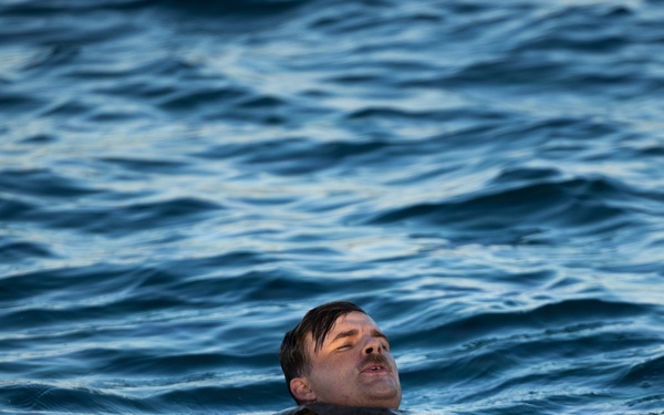 11th MEU Conducts ACV Water Integration Training Program and Surf Qualification