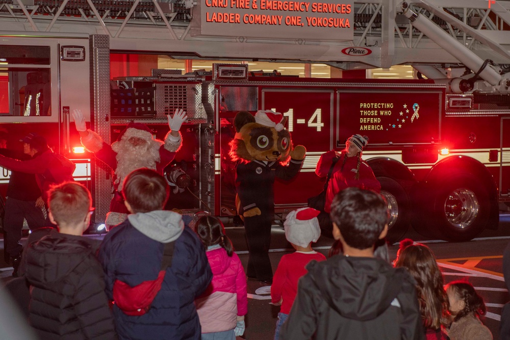 CFAY MWR Tree Lighting Ceremony on Main Base