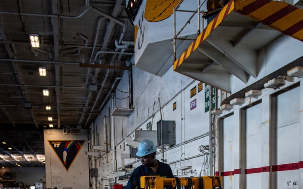 Nimitz Departs San Diego