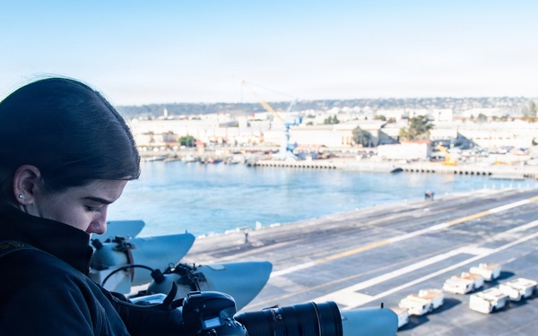 Nimitz Departs San Diego